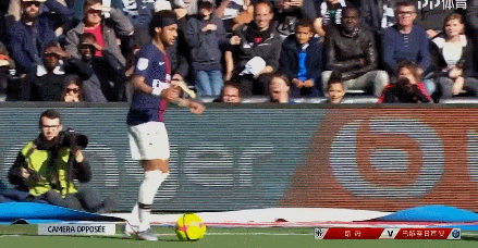 一场4-0！让意甲榜首易主：国米大胜登顶，争冠4强差3分米兰有戏（4-0大胜改写意甲榜首：国米登顶，争冠四强仅差3分，米兰仍有机会）