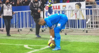 米体介绍国米U19小将迪兰-萨拉特：特点有点像恰尔汗奥卢（米体：国米U19新星迪兰-萨拉特，踢法颇似恰尔汗奥卢）