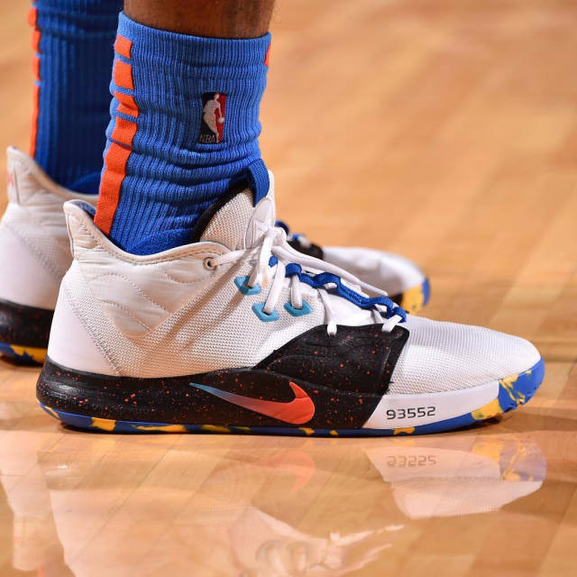 欧冠半场：马尤鲁失良机，巴黎暂0-0毕尔巴鄂竞技（欧冠半场战报：马尤鲁浪费良机，巴黎暂与毕尔巴鄂0-0互交白卷）