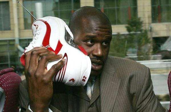 愿无大碍，蒯纪闻谢场时被拍到手臂缠着绷带（愿无大恙，蒯纪闻谢场被拍手臂缠绷带）